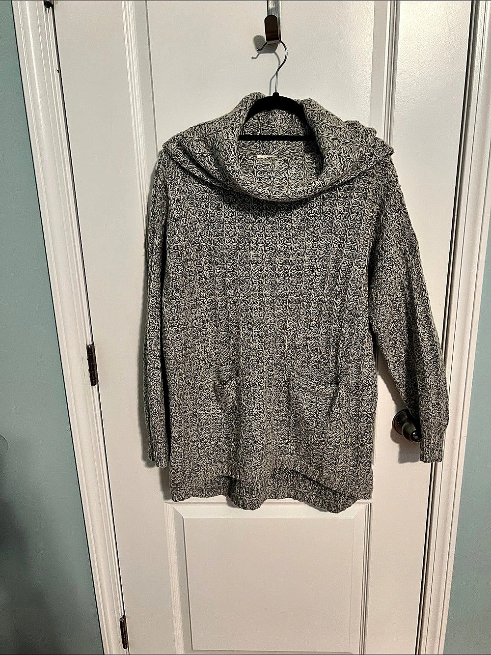 RD Style Gray Cowl Neck Sweater Like New